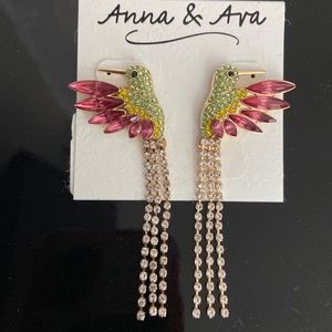 Anna & Ava Beautiful earrings